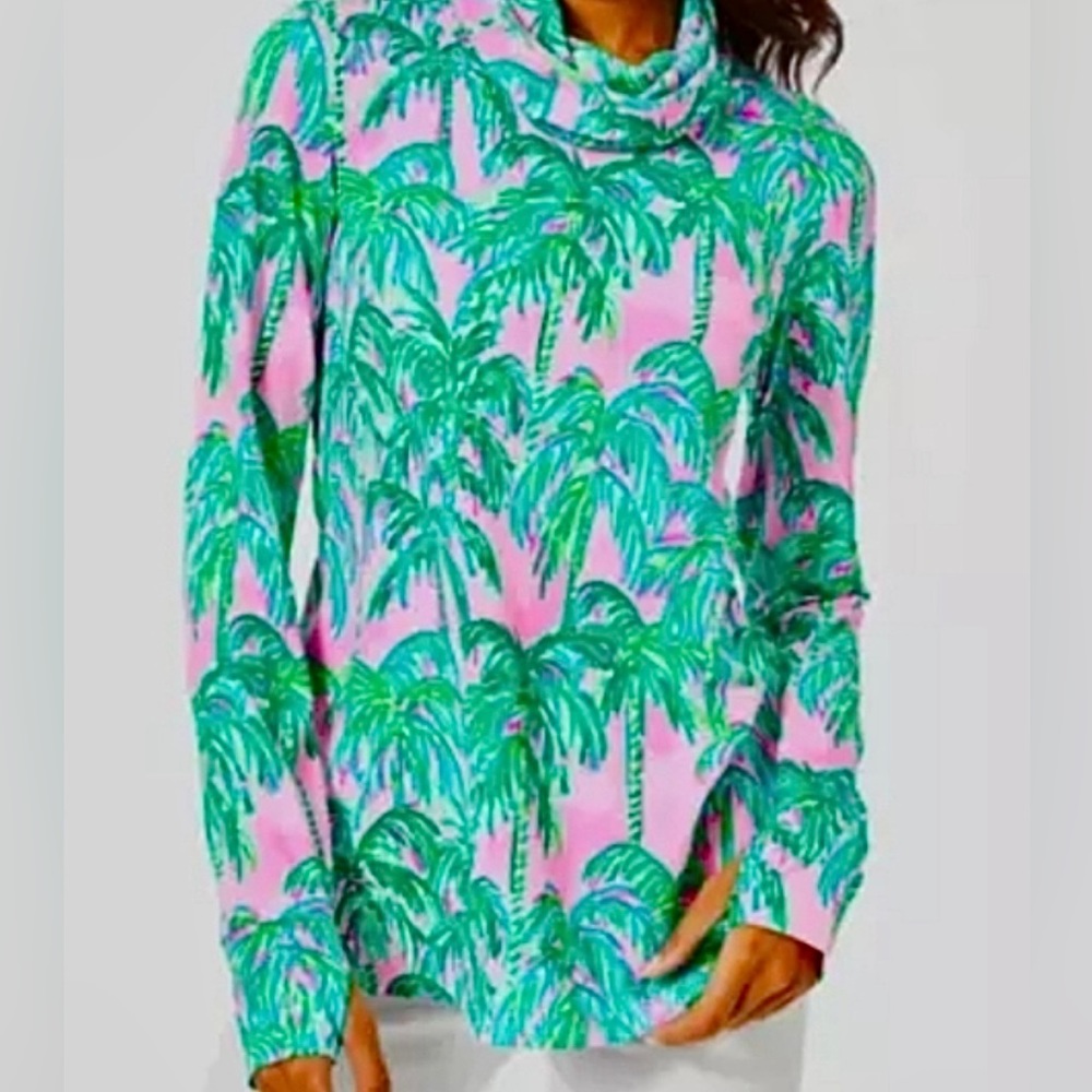 NWT Lilly Pulitzer 
LILSHIELD UPF 50 PINK BLOSSOM
SUITE VIEWS SIZE:
XXL
